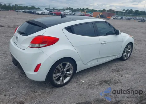 2013 Hyundai Veloster Base W/Gray from USA, damaged, VIN KMHTC6AD7DU122115